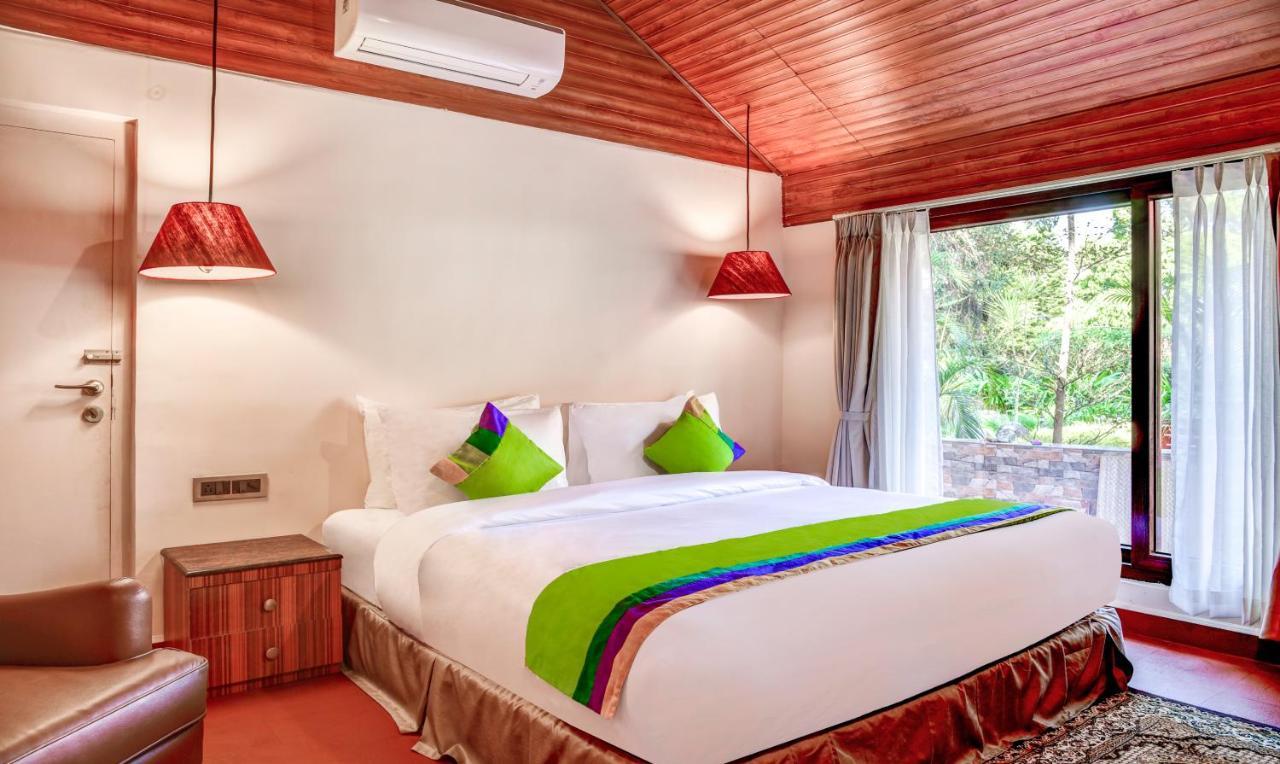 Treebo Premium Blue Mountain Country Club And Resort Сіліґурі Екстер'єр фото