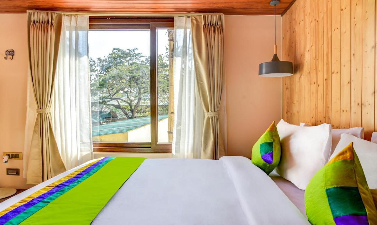 Treebo Premium Blue Mountain Country Club And Resort Сіліґурі Екстер'єр фото