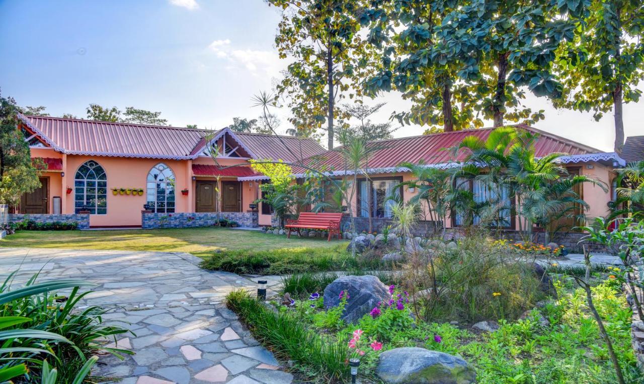 Treebo Premium Blue Mountain Country Club And Resort Сіліґурі Екстер'єр фото